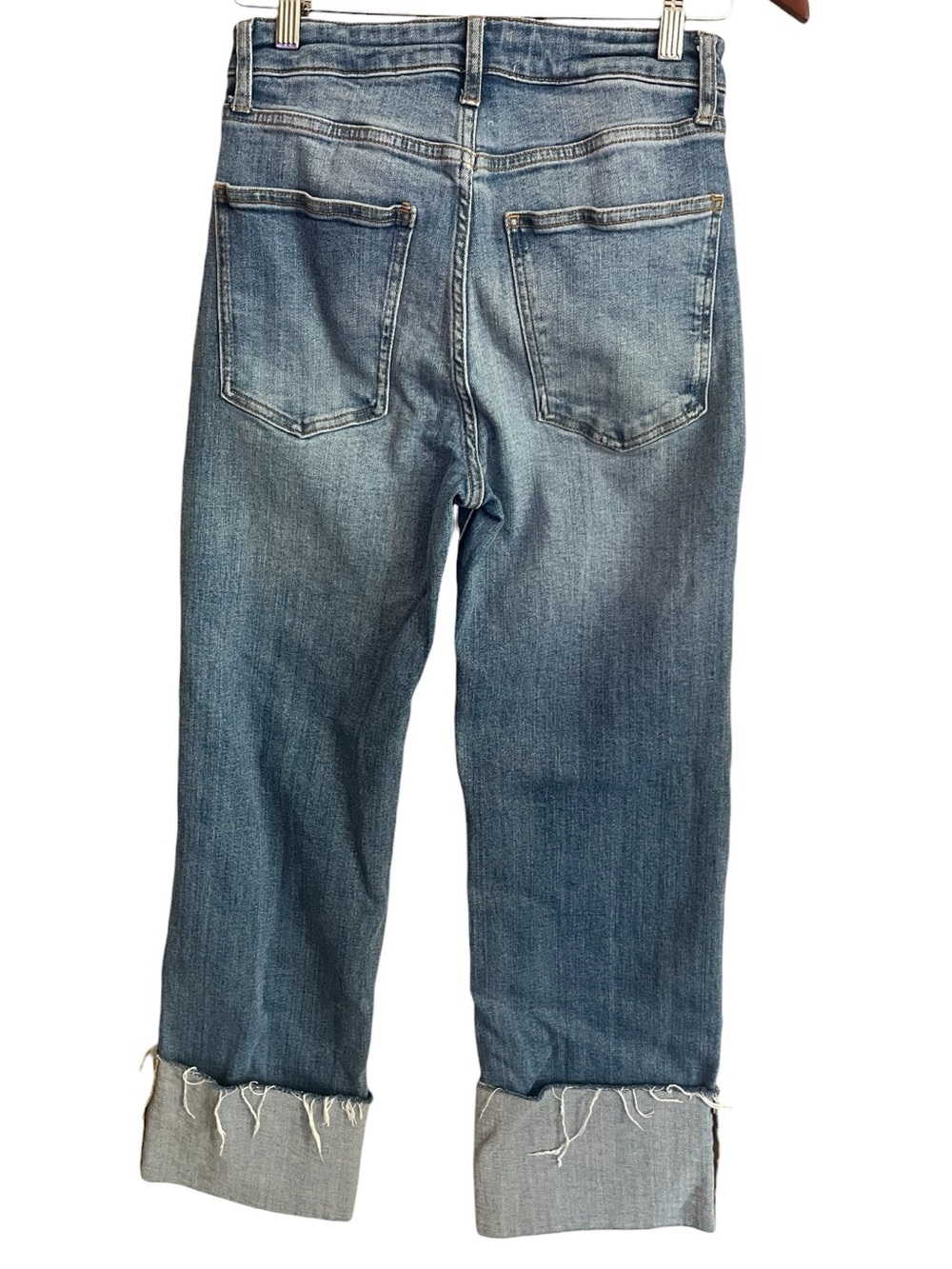 Pilcro Scotty Cuffed High-Rise Straight-Leg Jeans - Picture 4 of 8